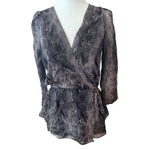 BABATON V-NECK FAUX WRAP 100% SILK BLOUSE  REPTILE PRINT WITH PEPLUM WOMENS XS